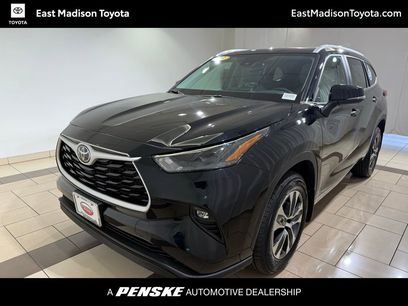 Used 2023 Toyota Highlander XLE