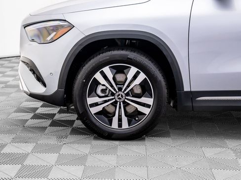 New 2026 Mercedes-Benz GLA 250 4MATIC image 33