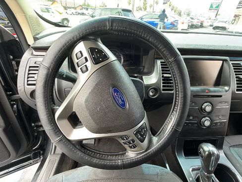 Used 2013 Ford Flex SEL FWD image 18
