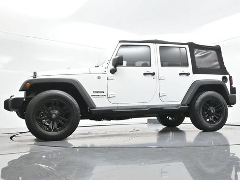 Used 2015 Jeep Wrangler Unlimited Sport w/ Quick Order Package 24S AWD/4WD image 44