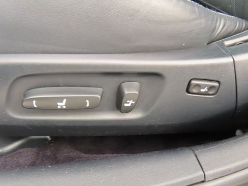 Used 2011 Lexus ES 350 image 31