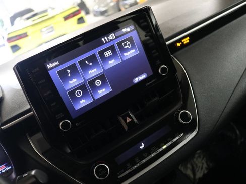 Used 2022 Toyota Corolla LE image 31