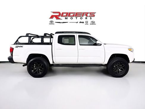 Used 2023 Toyota Tacoma SR image 8