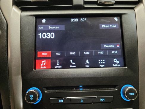 Used 2018 Ford Fusion SE w/ Fusion SE Technology Package AWD/4WD image 25