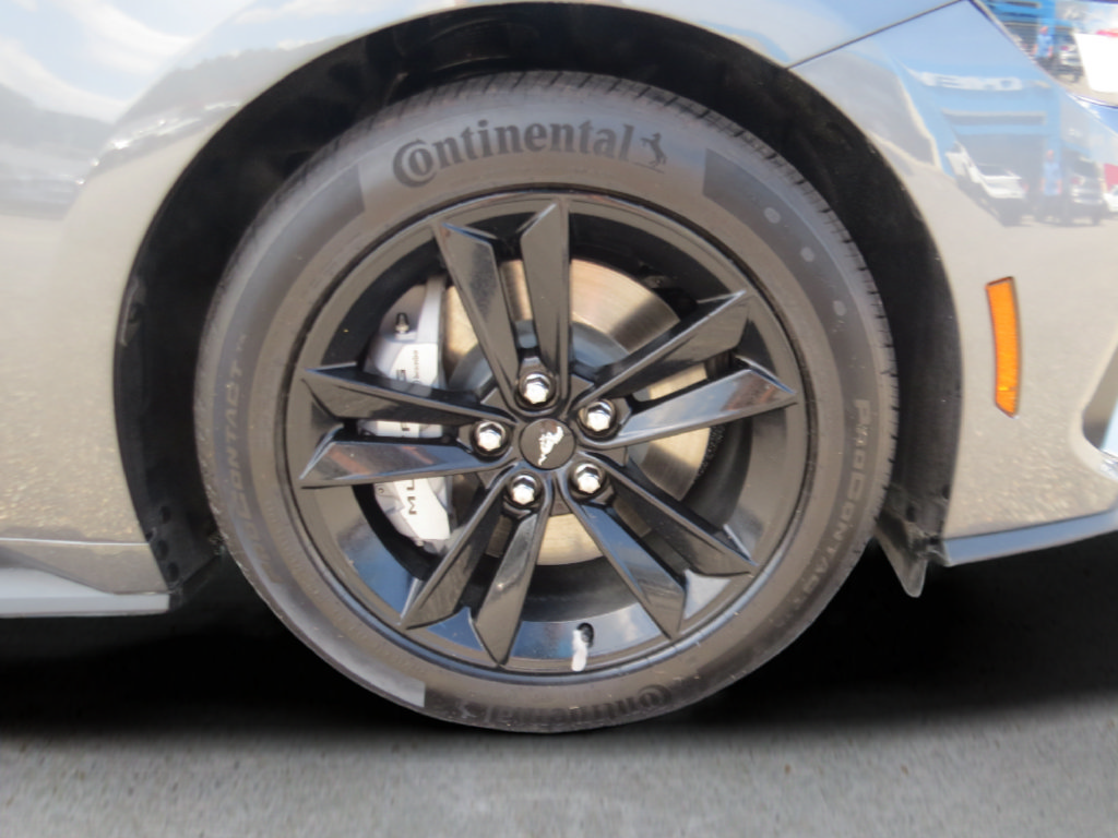 Used 2024 Ford Mustang GT RWD image 10
