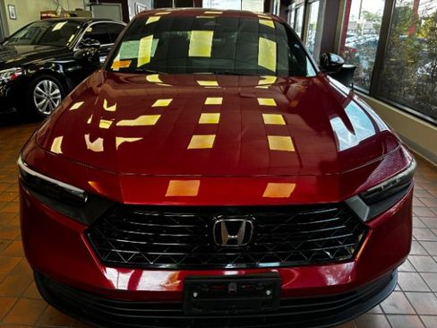 Used 2023 Honda Accord Sport image 5