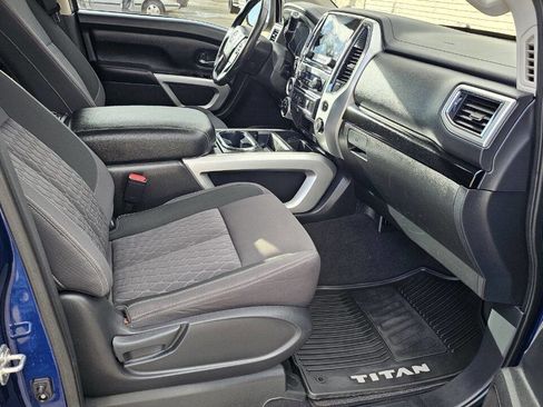 Used 2021 Nissan Titan SV w/ SV Convenience Package image 17