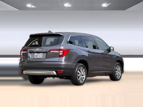 Used 2019 Honda Pilot EX image 9