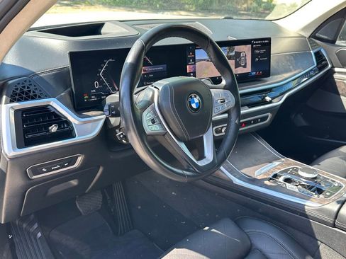 Used 2025 BMW X7 xDrive40i w/ Premium Package AWD/4WD image 21