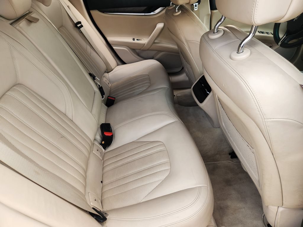 Used 2015 Maserati Ghibli S Q4 AWD/4WD image 33