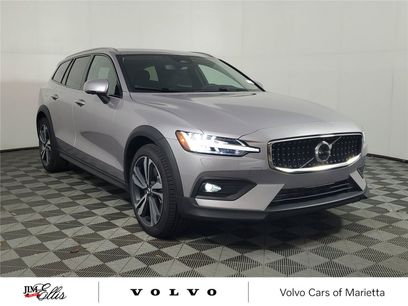 New 2026 Volvo V60 B5 Cross Country Plus w/ Protection Package Premier