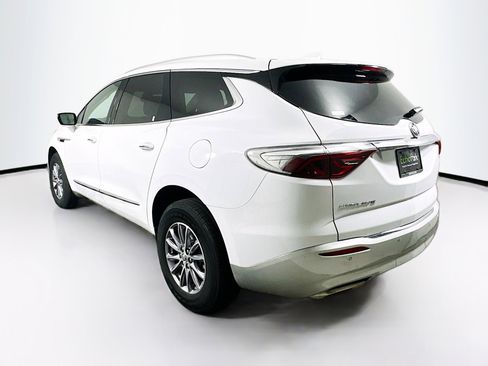 Used 2024 Buick Enclave Essence w/ Technology Package image 5