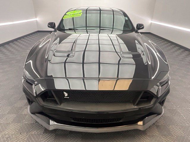 Used 2020 Ford Mustang GT RWD image 2