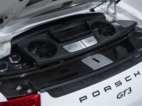 Used 2015 Porsche 911 GT3 RWD image 39