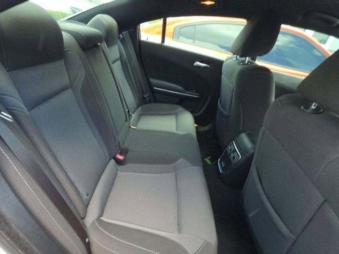 Used 2020 Dodge Charger SXT RWD image 8