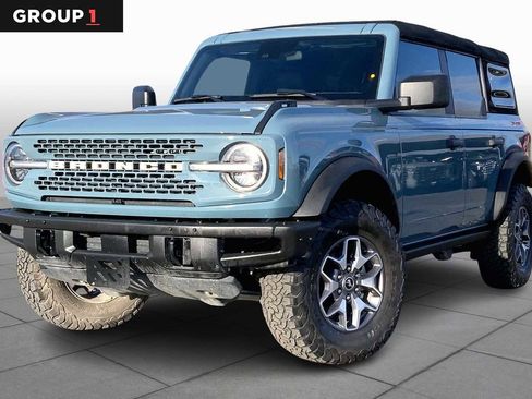 Used 2023 Ford Bronco Badlands image 1