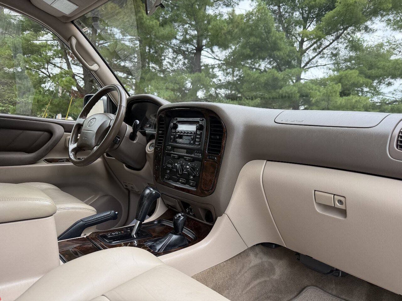 Used 2000 Toyota Land Cruiser AWD/4WD image 93