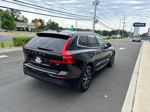 Used 2019 Volvo XC60 T5 Momentum w/ Multimedia Package AWD/4WD image 5