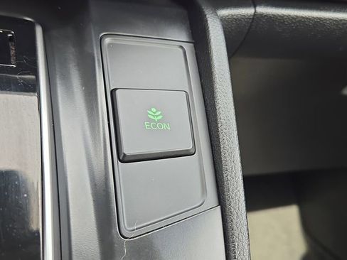 Used 2019 Honda CR-V EX image 16