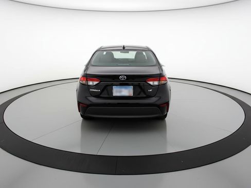 Used 2025 Toyota Corolla LE image 6