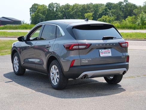 Used 2023 Ford Escape Active w/ Tech Pack #1 AWD/4WD image 6