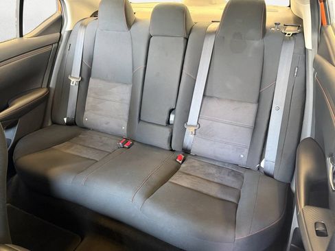 Used 2025 Nissan Sentra SR FWD image 9