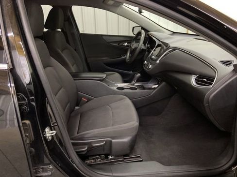 Used 2020 Chevrolet Malibu LT image 18