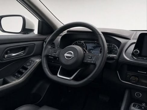 Used 2023 Nissan Rogue SV w/ SV Premium B Package AWD/4WD image 13