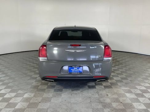 Used 2019 Chrysler 300 S RWD image 14