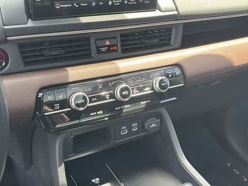 Certified 2023 Honda Pilot Elite image 20