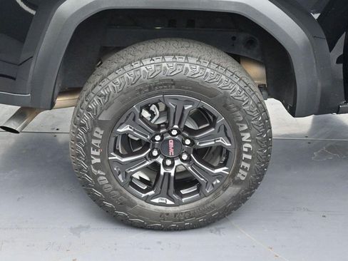 Used 2025 GMC Canyon Elevation w/ Convenience Package RWD image 35