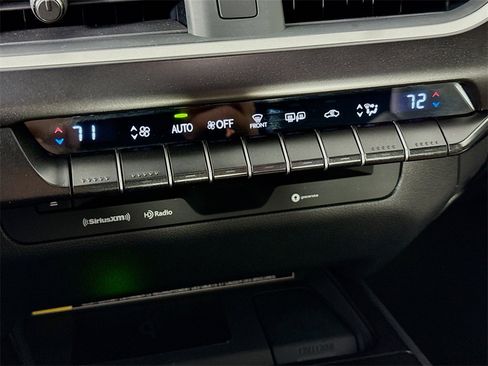 Used 2022 Lexus UX 250h image 16