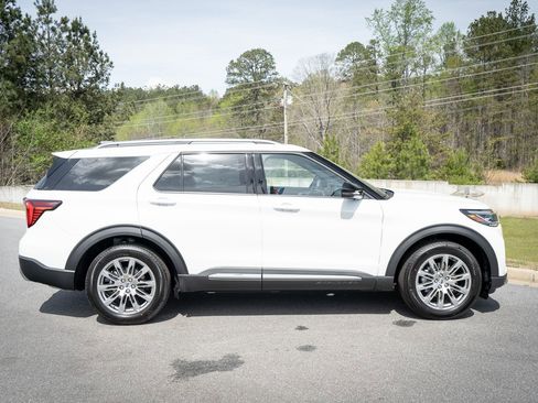 New 2026 Ford Explorer Platinum image 20