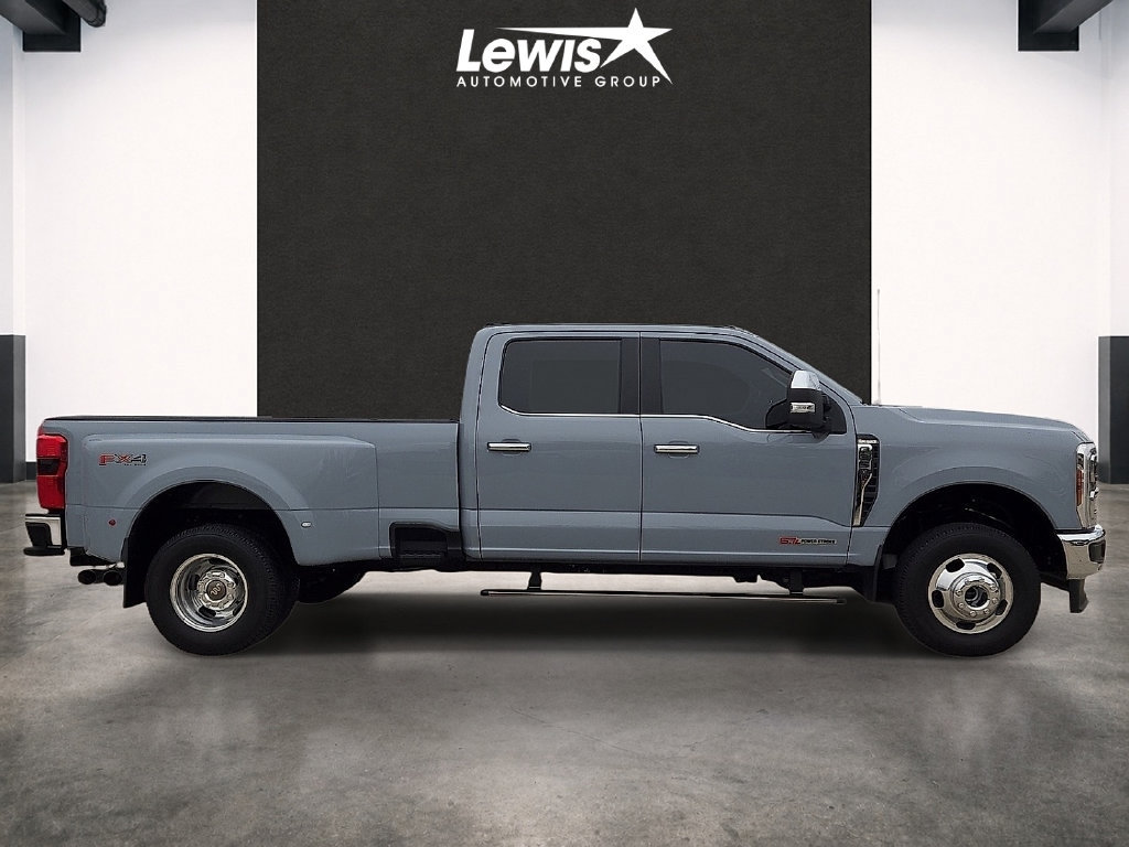 Used 2025 Ford F350 King Ranch w/ Chrome Package AWD/4WD image 5