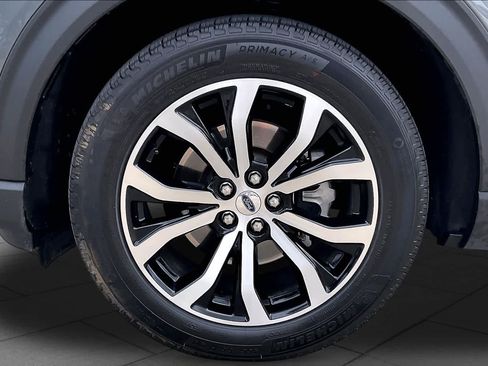 Used 2025 Ford Explorer ST-Line RWD image 11