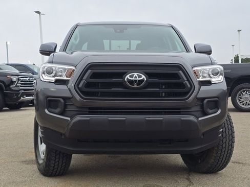Used 2023 Toyota Tacoma SR image 3