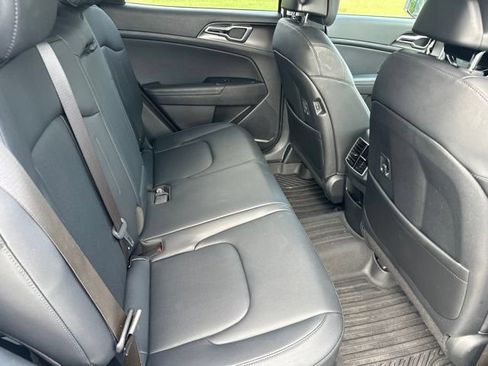 Certified 2026 Kia Sportage EX w/ EX Panoramic Sunroof Package AWD/4WD image 23