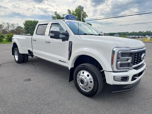 Used 2024 Ford F450 Platinum AWD/4WD image 5