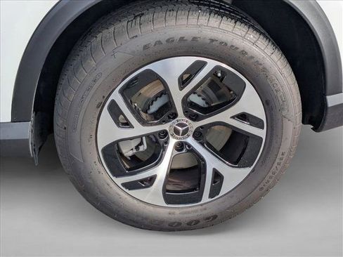 Used 2025 Mercedes-Benz GLC 350e GLC 350e image 20