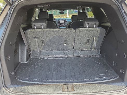 Used 2023 Chevrolet Traverse RS w/ LPO, Floor Liner Package AWD/4WD image 33