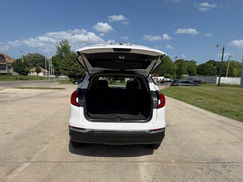 Used 2019 GMC Terrain SLT AWD/4WD image 8