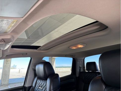 Used 2016 Toyota Tundra Platinum image 29