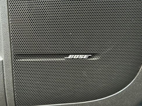 Used 2014 GMC Acadia SLE image 38