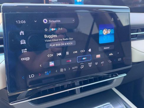 Certified 2024 Lincoln Nautilus Premier image 16