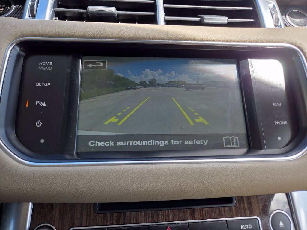 Used 2015 Land Rover Range Rover Sport SE AWD/4WD image 37