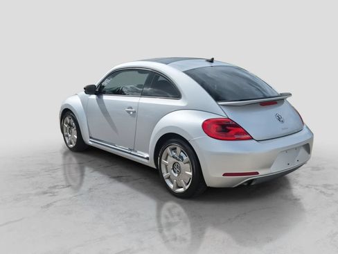 Used 2013 Volkswagen Beetle Turbo FWD image 6