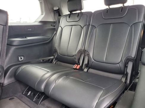 Used 2022 Jeep Grand Cherokee L Limited image 25