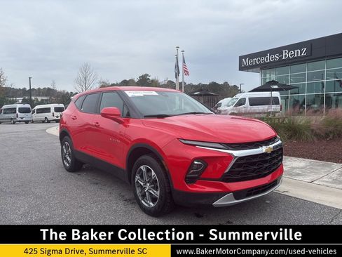 Used 2023 Chevrolet Blazer LT image 1