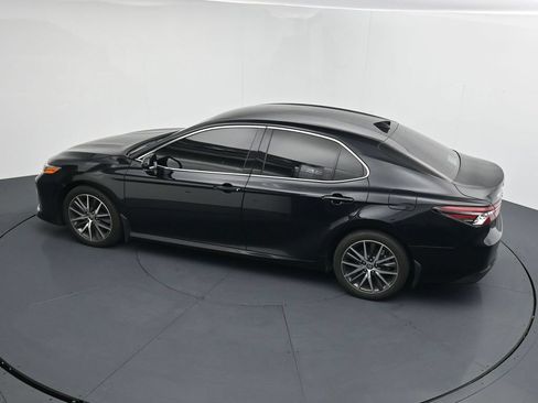 Used 2024 Toyota Camry XLE FWD image 13