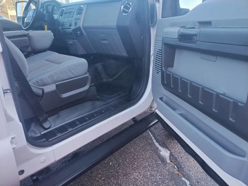 Used 2013 Ford F250 XLT w/ Advanced Security Group image 24